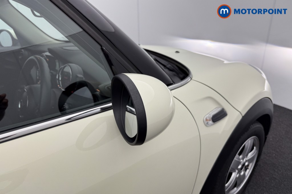 Mini Hatchback Cooper Automatic Petrol Hatchback - Stock Number (1549760) - 14th supplementary image
