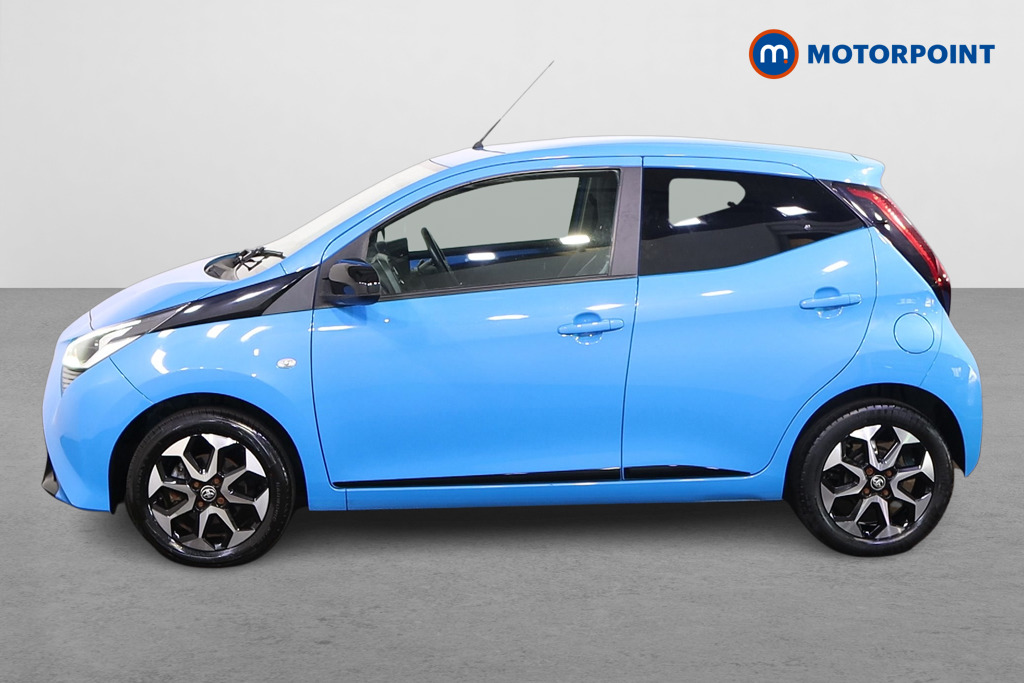 Toyota Aygo X-Trend Manual Petrol Hatchback - Stock Number (1549822) - Passenger side