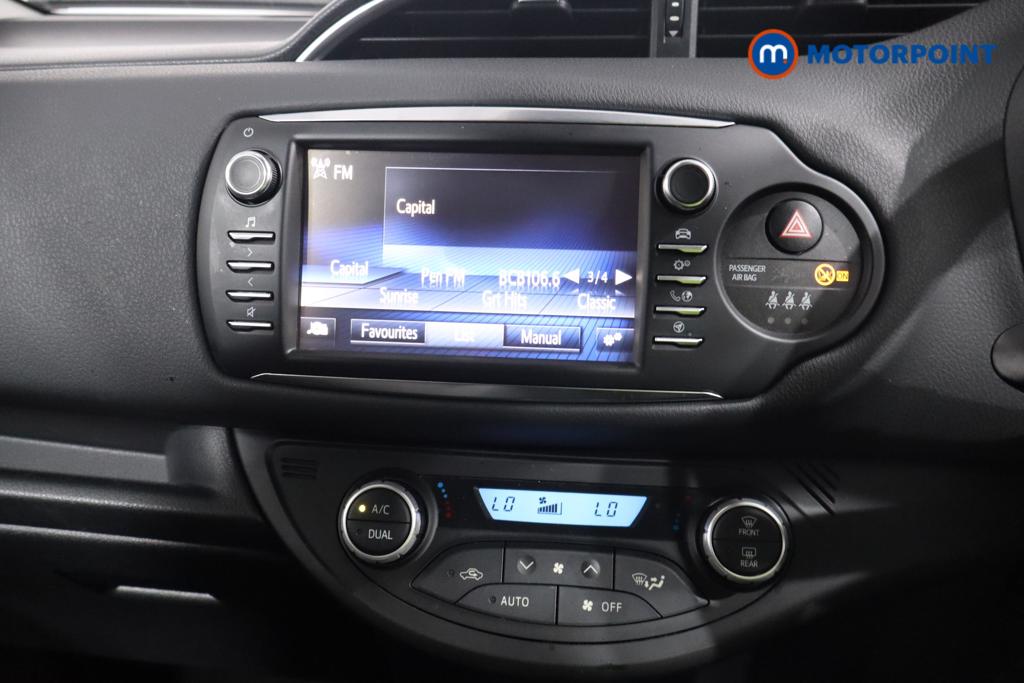 Toyota Yaris Y20 Automatic Petrol-Electric Hybrid Hatchback - Stock Number (1549840) - 2nd supplementary image