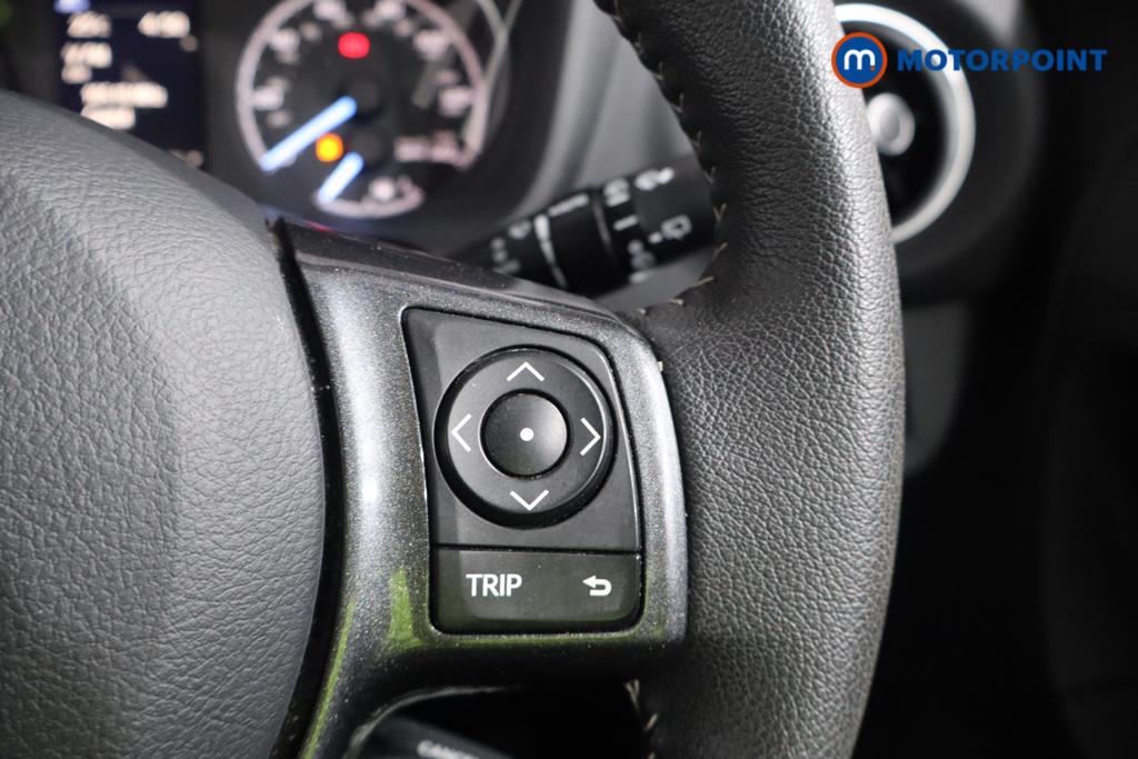 Toyota Yaris Y20 Automatic Petrol-Electric Hybrid Hatchback - Stock Number (1549840) - 7th supplementary image
