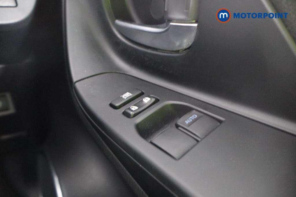 Toyota Yaris Y20 Automatic Petrol-Electric Hybrid Hatchback - Stock Number (1549840) - 12th supplementary image