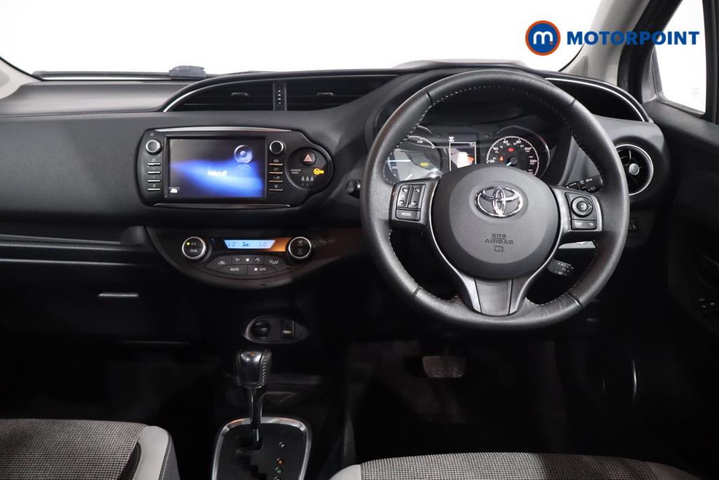 Toyota Yaris Y20 Automatic Petrol-Electric Hybrid Hatchback - Stock Number (1549840) - 1st supplementary image