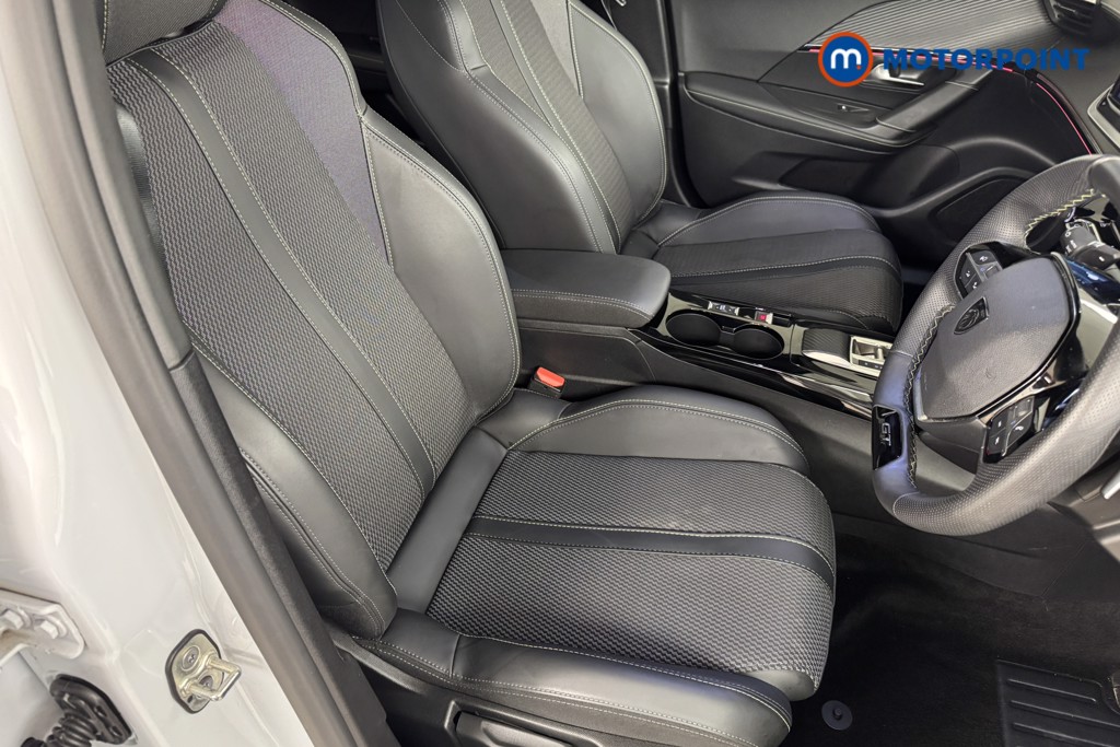 Peugeot 2008 GT Automatic Petrol SUV - Stock Number (1550036) - 5th supplementary image