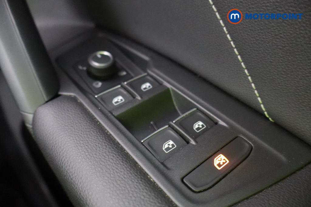 Volkswagen Tiguan R-Line Automatic Petrol SUV - Stock Number (1550461) - 12th supplementary image