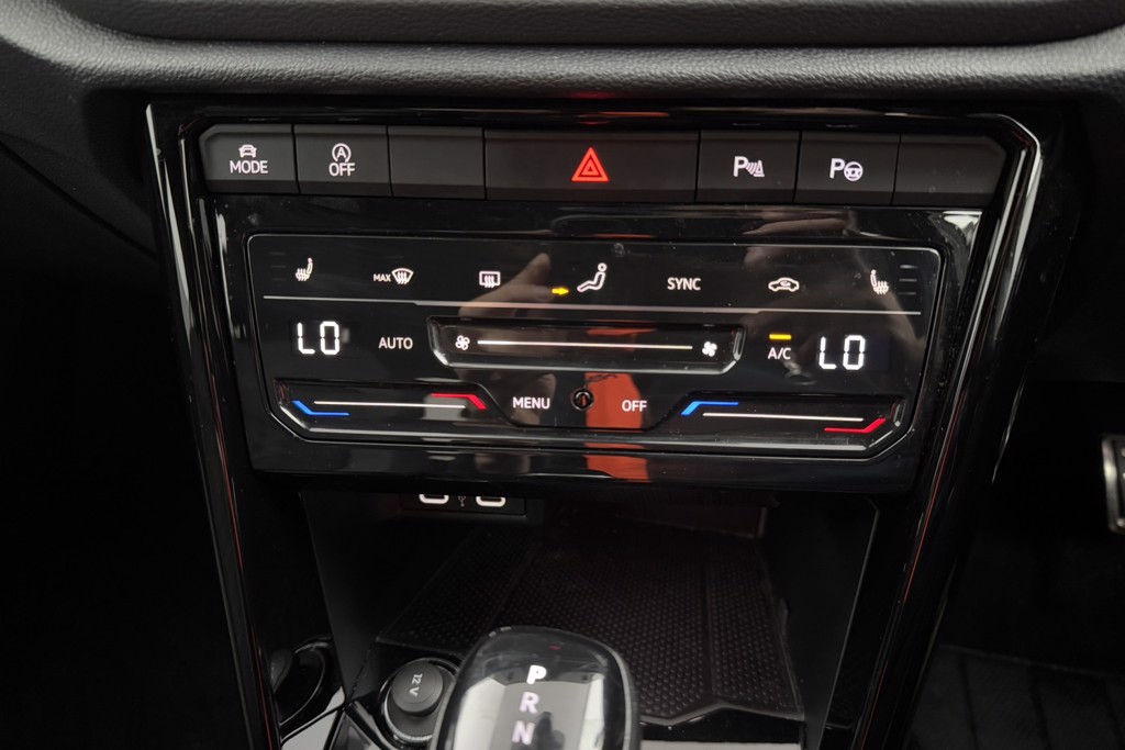 Volkswagen T-Roc R-Line Automatic Petrol SUV - Stock Number (1550721) - 11th supplementary image