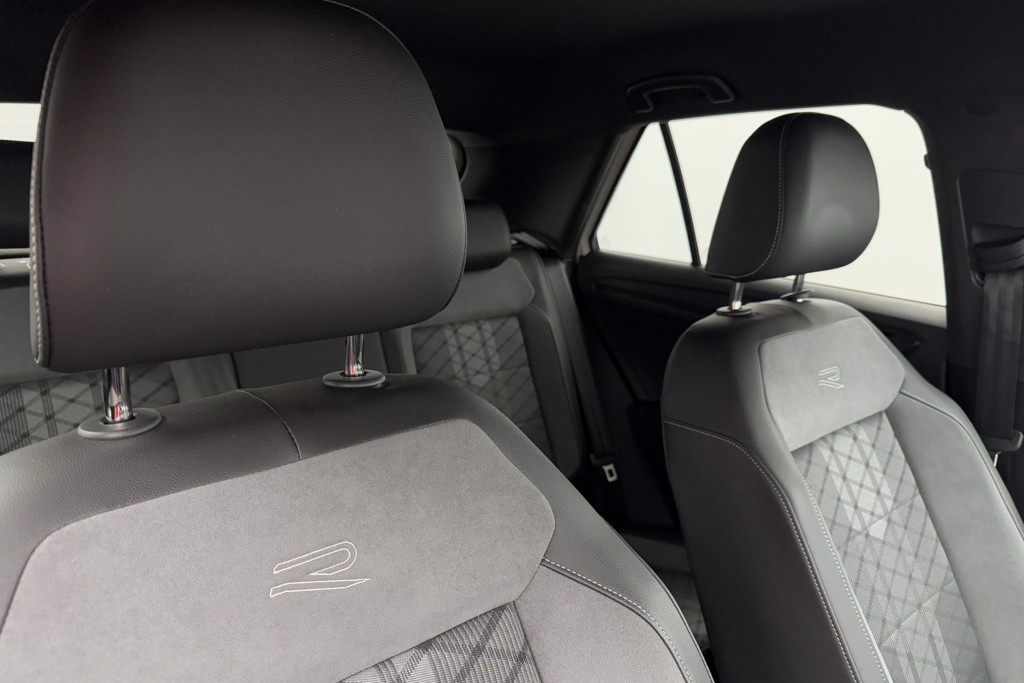 Volkswagen T-Roc R-Line Automatic Petrol SUV - Stock Number (1550721) - 18th supplementary image