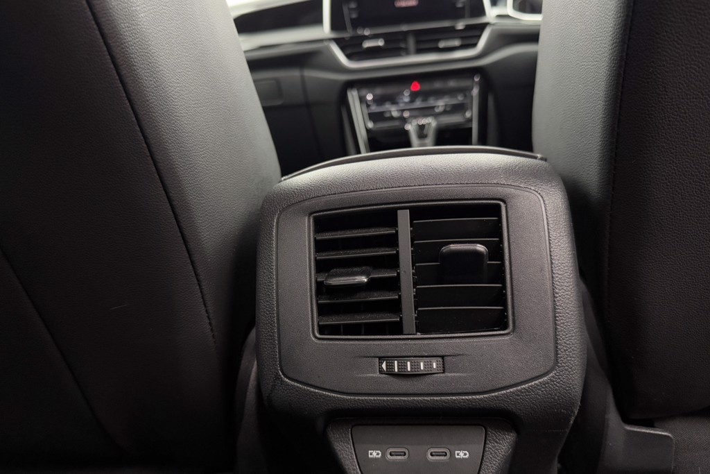 Volkswagen T-Roc R-Line Automatic Petrol SUV - Stock Number (1550721) - 20th supplementary image