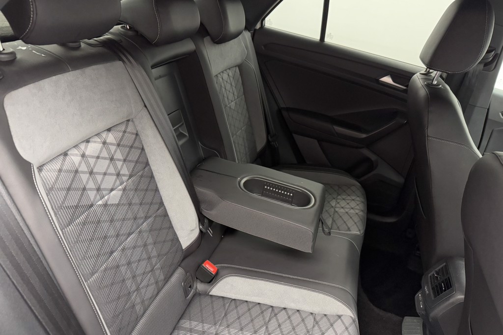 Volkswagen T-Roc R-Line Automatic Petrol SUV - Stock Number (1550721) - 21st supplementary image