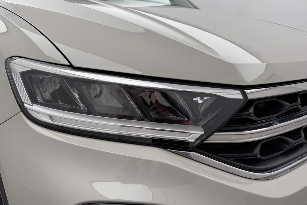 Volkswagen T-Roc R-Line Automatic Petrol SUV - Stock Number (1550721) - 25th supplementary image