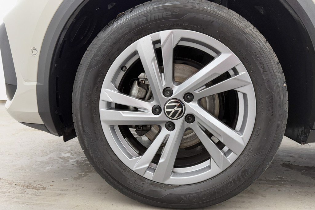 Volkswagen T-Roc R-Line Automatic Petrol SUV - Stock Number (1550721) - 30th supplementary image
