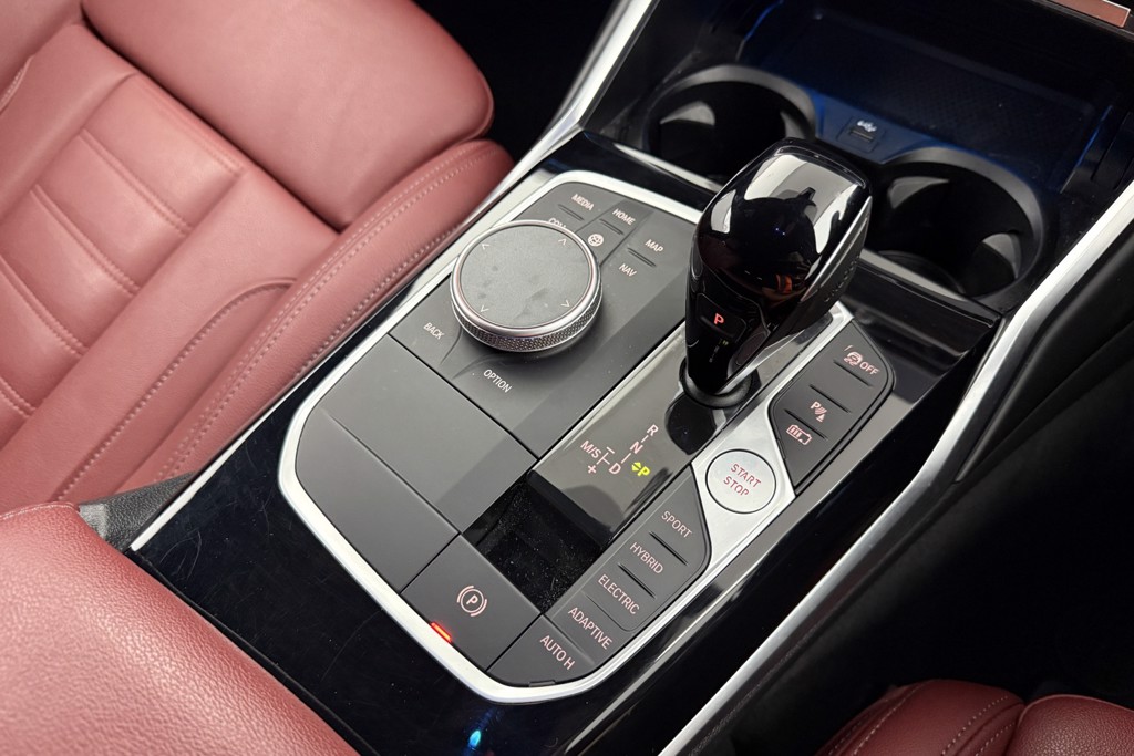 BMW 3 Series M Sport Pro Edition Automatic Petrol Plug-In Hybrid Estate - Stock Number (1550726) - 17th supplementary image