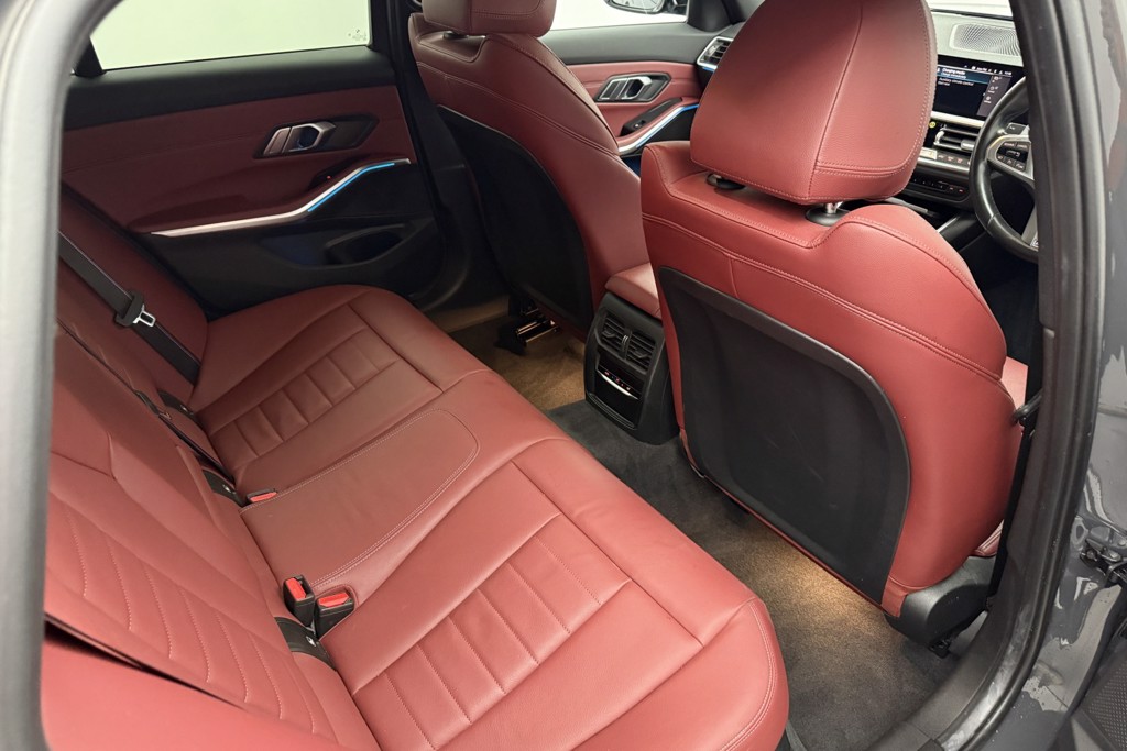 BMW 3 Series M Sport Pro Edition Automatic Petrol Plug-In Hybrid Estate - Stock Number (1550726) - 26th supplementary image