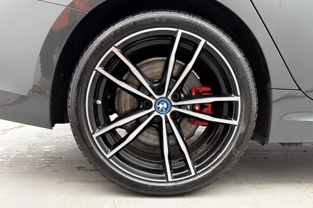BMW 3 Series M Sport Pro Edition Automatic Petrol Plug-In Hybrid Estate - Stock Number (1550726) - 42nd supplementary image