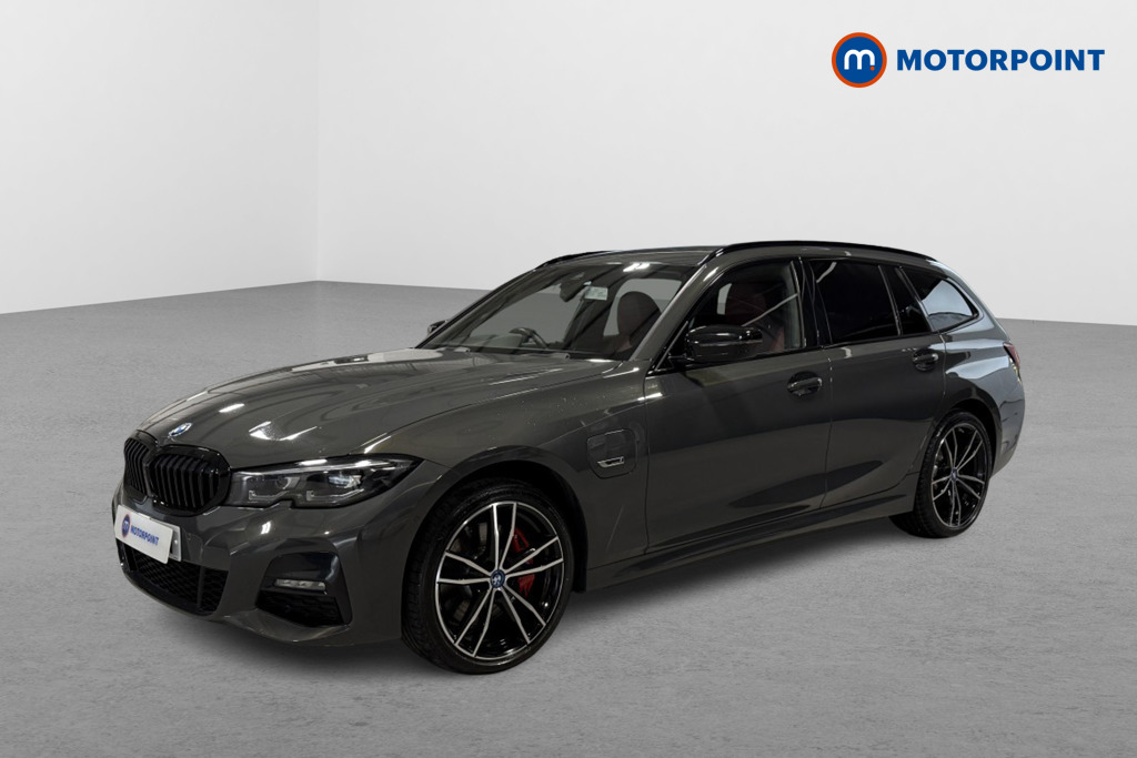 BMW 3 Series M Sport Pro Edition Automatic Petrol Plug-In Hybrid Estate - Stock Number (1550726) - Passenger side front corner
