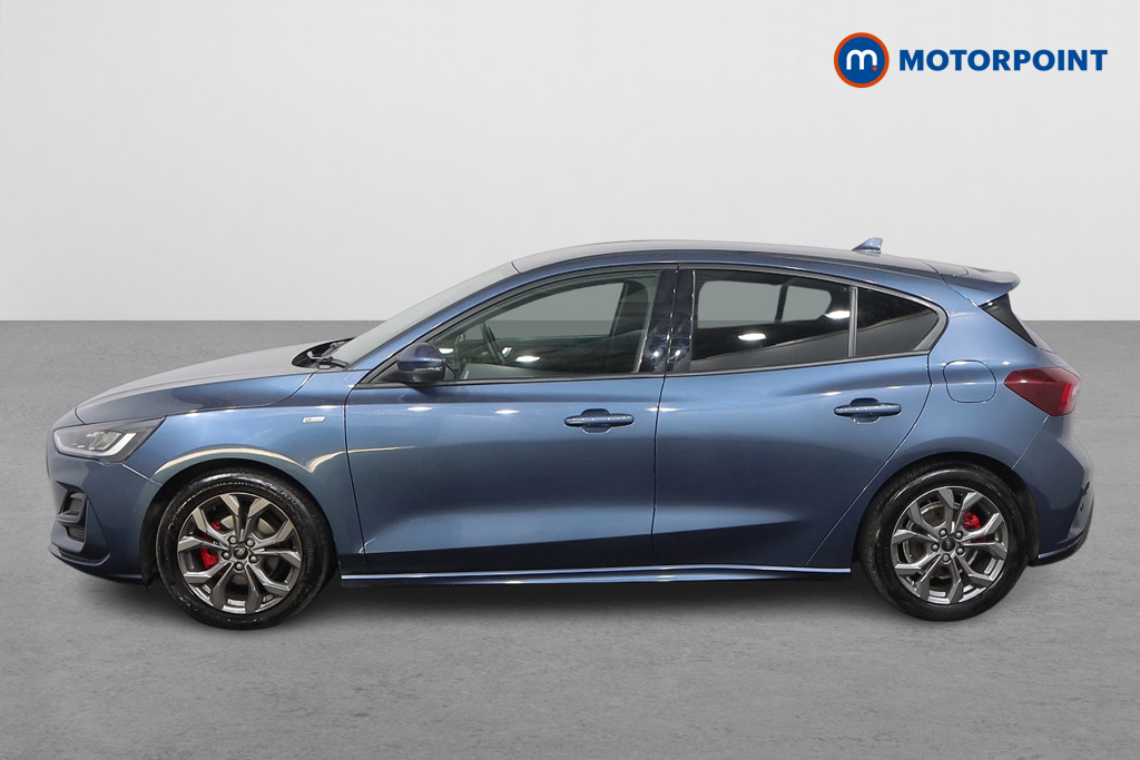 Ford Focus St-Line Manual Petrol Hatchback - Stock Number (1550732) - Passenger side