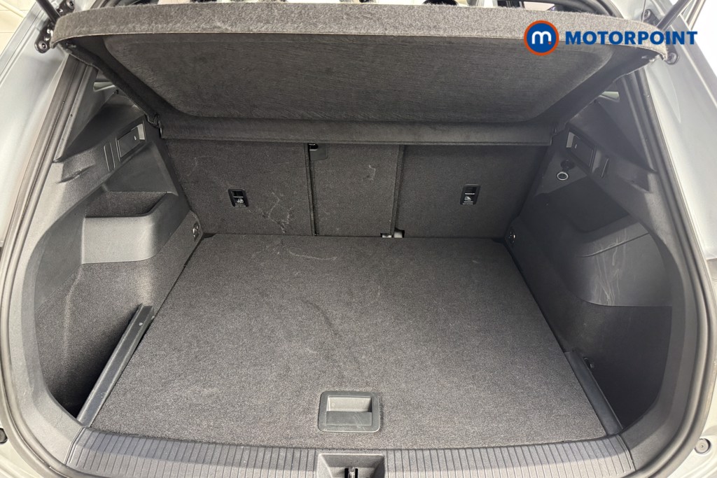 Volkswagen Tiguan R-Line Automatic Diesel SUV - Stock Number (1550984) - 3rd supplementary image