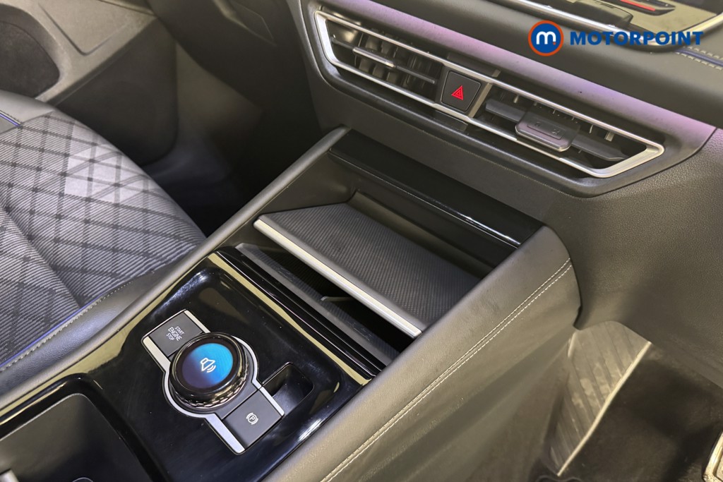 Volkswagen Tiguan R-Line Automatic Diesel SUV - Stock Number (1550984) - 12th supplementary image