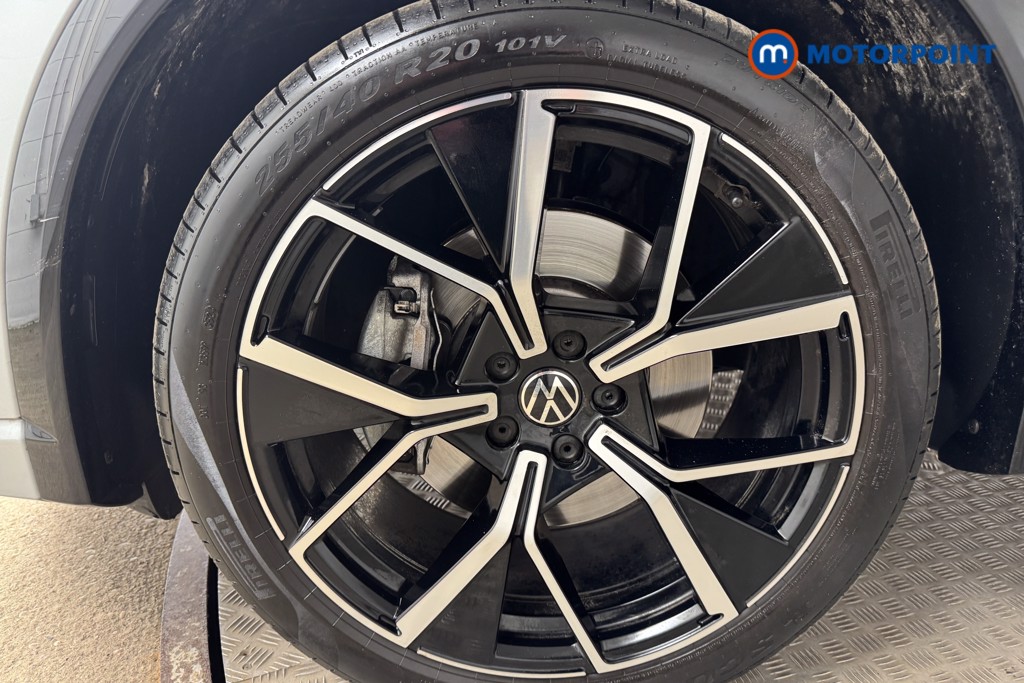 Volkswagen Tiguan R-Line Automatic Diesel SUV - Stock Number (1550984) - 23rd supplementary image