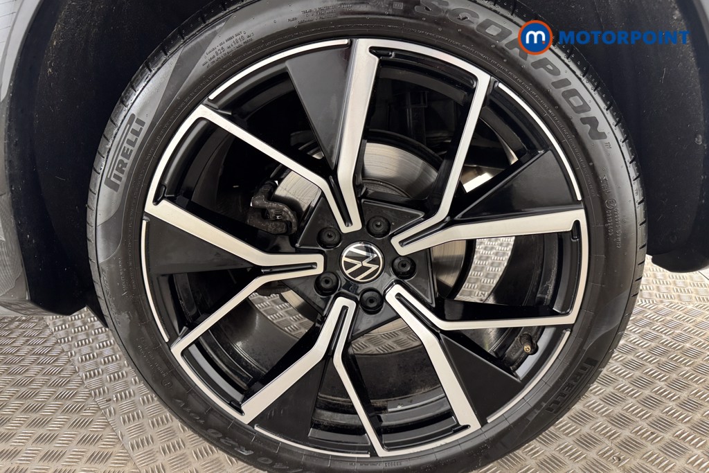 Volkswagen Tiguan R-Line Automatic Diesel SUV - Stock Number (1550984) - 24th supplementary image