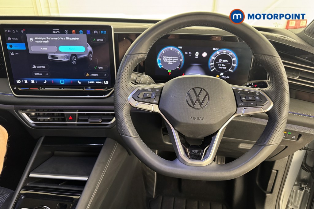 Volkswagen Tiguan R-Line Automatic Diesel SUV - Stock Number (1550984) - 1st supplementary image