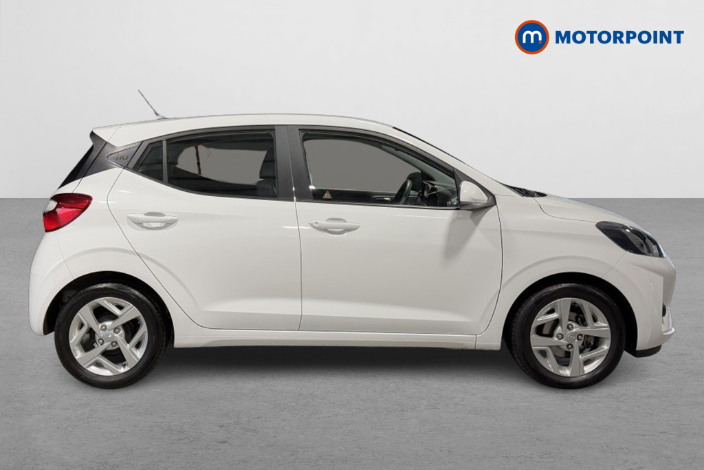 Hyundai I10 Se Connect Automatic Petrol Hatchback - Stock Number (1551176) - Drivers side
