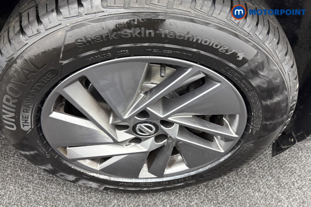 Nissan Qashqai Acenta Premium Manual Petrol SUV - Stock Number (1551415) - 30th supplementary image
