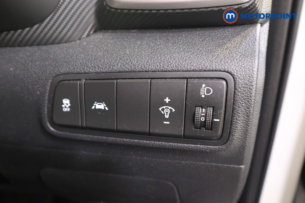 Hyundai Tucson Se Nav Manual Petrol SUV - Stock Number (1551417) - 9th supplementary image