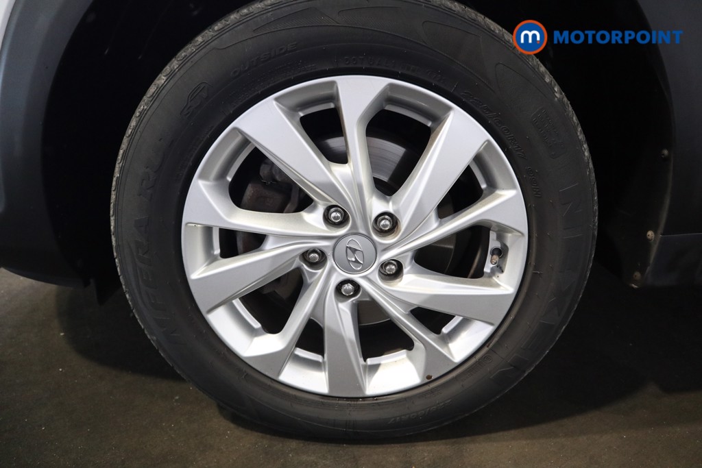 Hyundai Tucson Se Nav Manual Petrol SUV - Stock Number (1551417) - 16th supplementary image