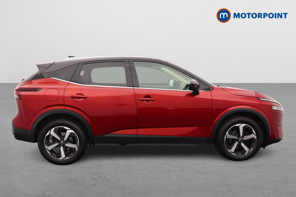 Nissan Qashqai N-Connecta Manual Petrol SUV - Stock Number (1551812) - Drivers side