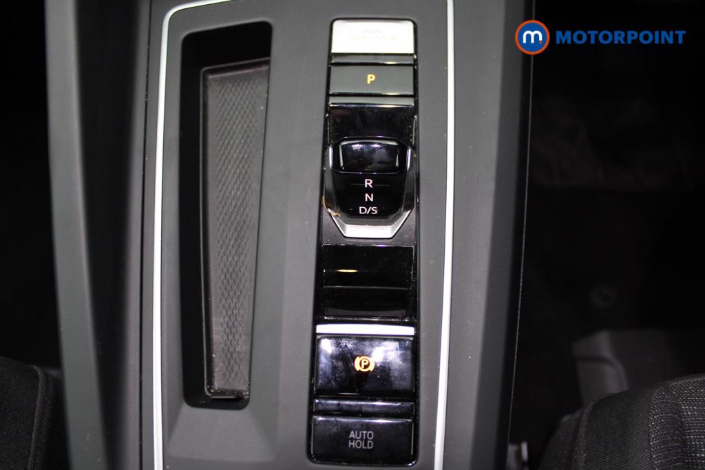 Volkswagen Golf Life Automatic Petrol Hatchback - Stock Number (1551894) - 7th supplementary image