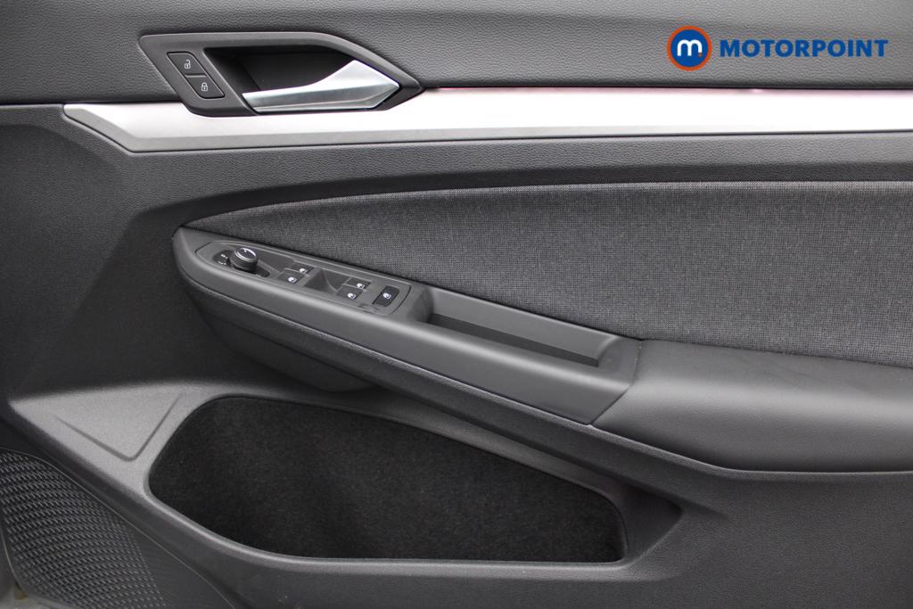 Volkswagen Golf Life Automatic Petrol Hatchback - Stock Number (1551894) - 18th supplementary image