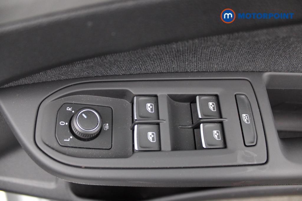 Volkswagen Golf Life Automatic Petrol Hatchback - Stock Number (1551894) - 19th supplementary image