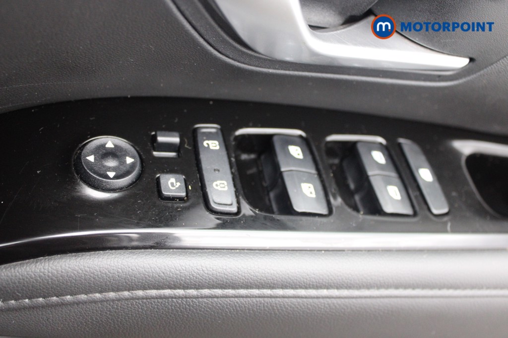 Hyundai Tucson Se Connect Manual Petrol SUV - Stock Number (1551916) - 18th supplementary image