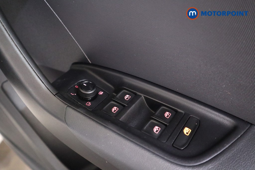Audi A1 Technik Manual Petrol Hatchback - Stock Number (1551978) - 11th supplementary image