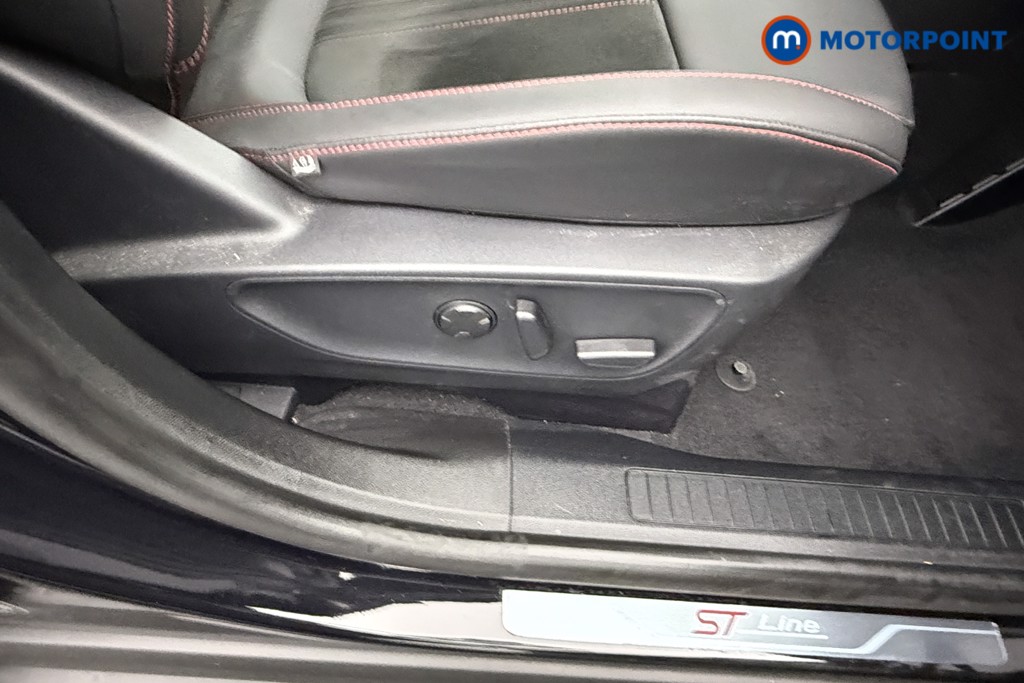 Ford Kuga St-Line Automatic Petrol Plug-In Hybrid SUV - Stock Number (1552072) - 17th supplementary image