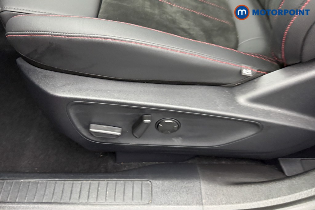Ford Kuga St-Line Automatic Petrol Plug-In Hybrid SUV - Stock Number (1552090) - 24th supplementary image