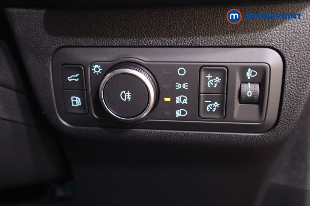 Ford Kuga St-Line Automatic Petrol Plug-In Hybrid SUV - Stock Number (1552131) - 9th supplementary image