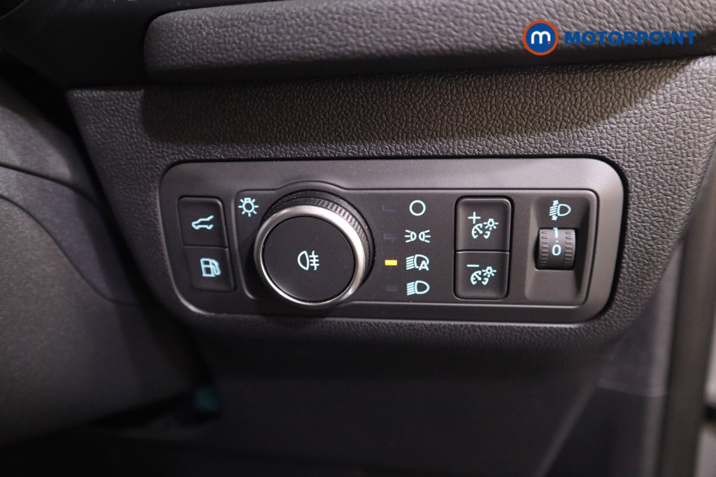 Ford Kuga St-Line Automatic Petrol Plug-In Hybrid SUV - Stock Number (1552132) - 9th supplementary image