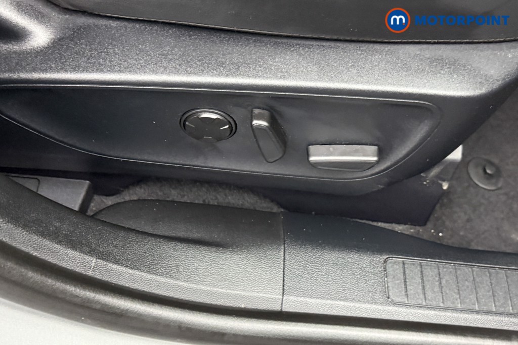 Ford Kuga St-Line Automatic Petrol Plug-In Hybrid SUV - Stock Number (1552133) - 17th supplementary image