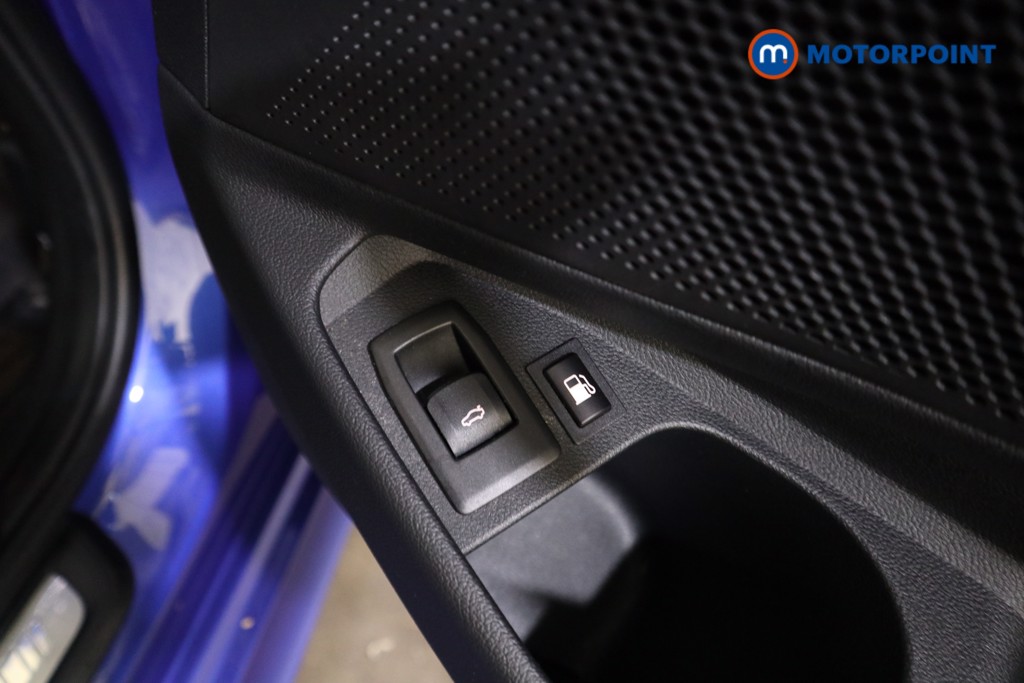 BMW 3 Series M Sport Automatic Petrol Plug-In Hybrid Estate - Stock Number (1552227) - 13th supplementary image