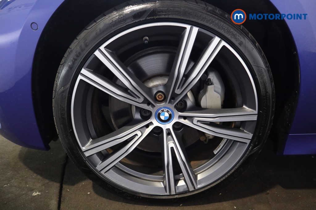 BMW 3 Series M Sport Automatic Petrol Plug-In Hybrid Estate - Stock Number (1552227) - 20th supplementary image