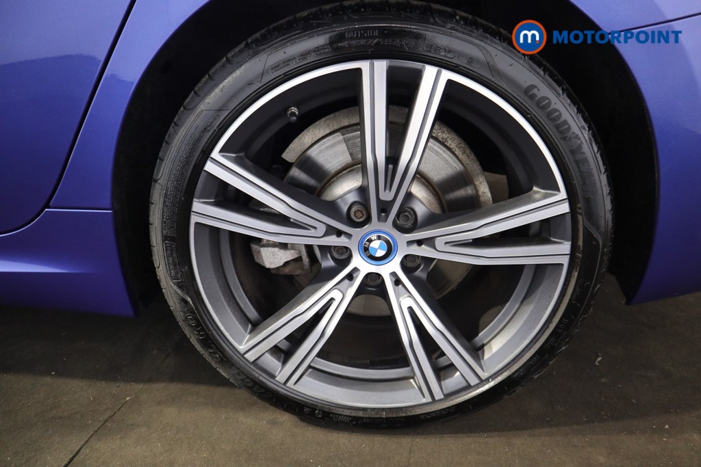 BMW 3 Series M Sport Automatic Petrol Plug-In Hybrid Estate - Stock Number (1552227) - 21st supplementary image