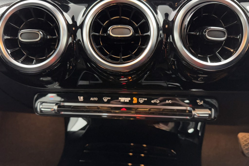 Mercedes-Benz A Class SE Automatic Petrol Hatchback - Stock Number (1552275) - 13th supplementary image