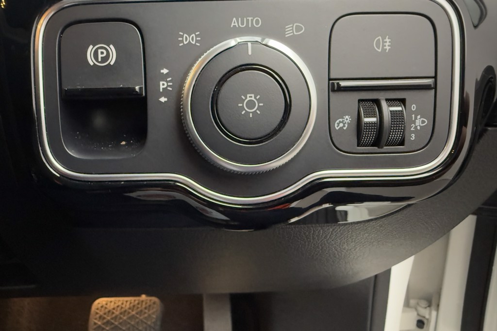 Mercedes-Benz A Class SE Automatic Petrol Hatchback - Stock Number (1552275) - 16th supplementary image