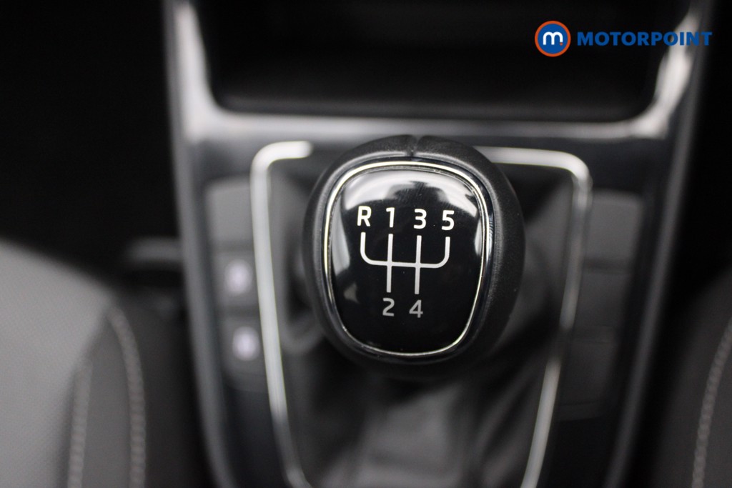 Skoda Fabia Colour Edition Manual Petrol Hatchback - Stock Number (1552338) - 11th supplementary image
