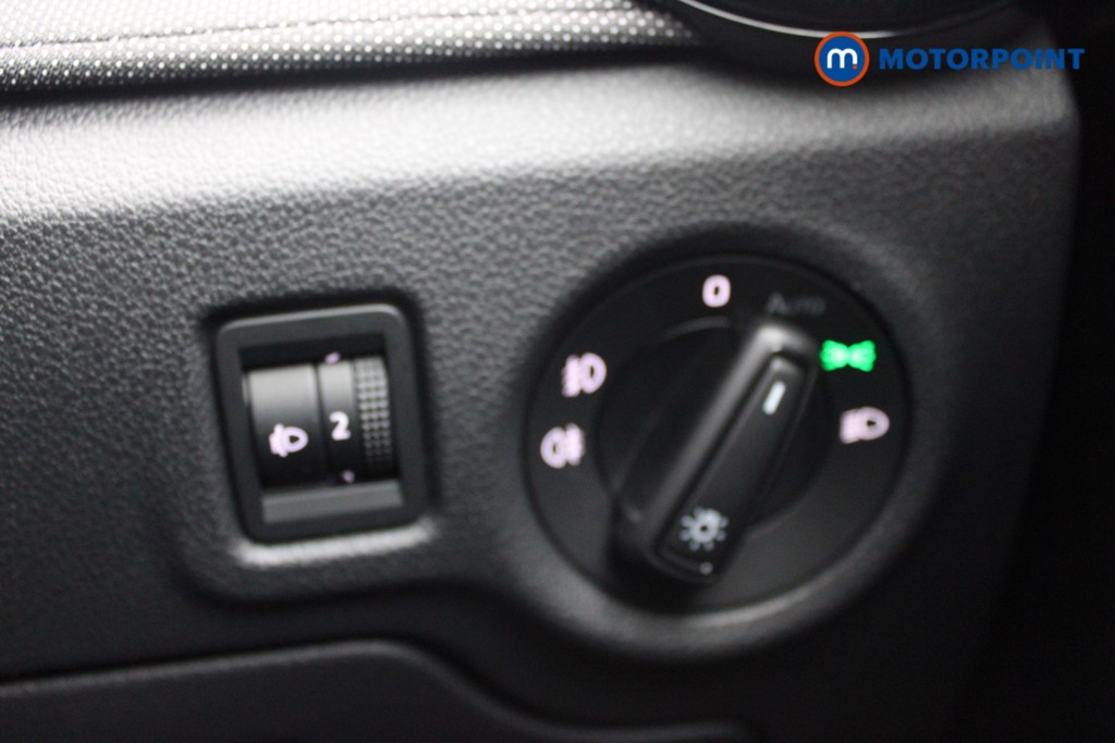 Skoda Fabia Colour Edition Manual Petrol Hatchback - Stock Number (1552338) - 14th supplementary image