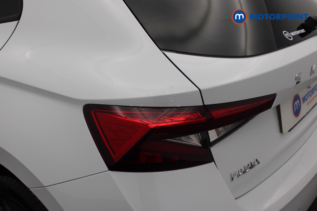 Skoda Fabia Colour Edition Manual Petrol Hatchback - Stock Number (1552338) - 25th supplementary image