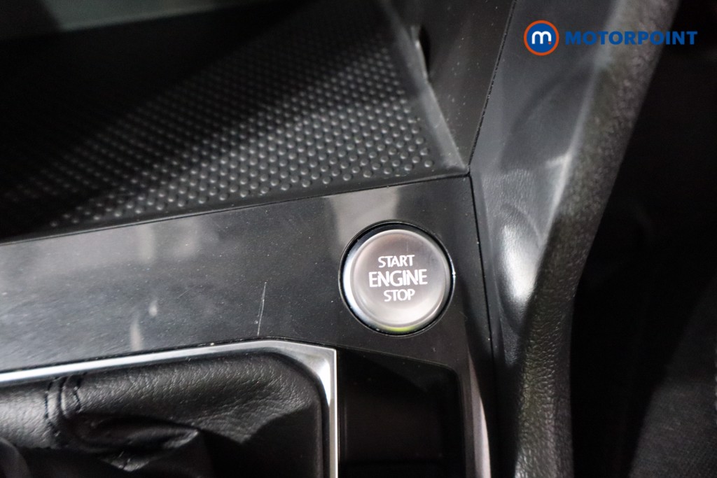 Volkswagen Tiguan Elegance Automatic Petrol SUV - Stock Number (1552372) - 15th supplementary image