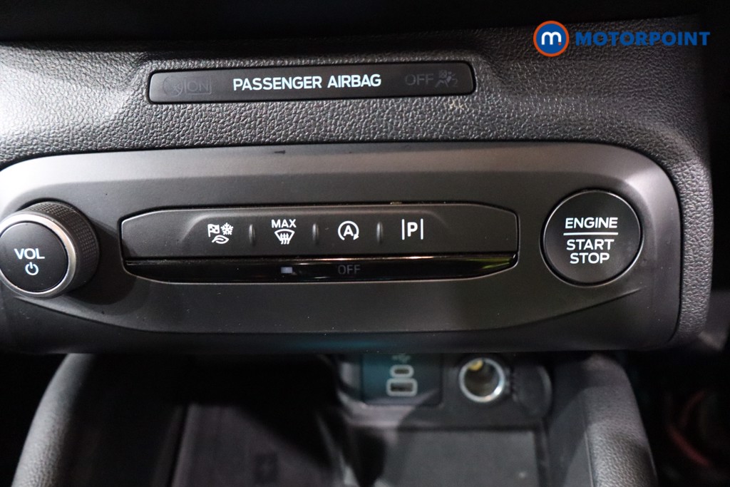 Ford Focus St-Line X Manual Petrol-Electric Hybrid Hatchback - Stock Number (1552633) - 16th supplementary image
