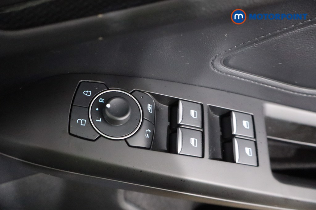 Ford Focus St-Line X Manual Petrol-Electric Hybrid Hatchback - Stock Number (1552633) - 17th supplementary image